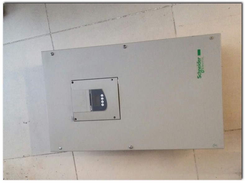 TELEMECANQUE ATS48C48Q SCHNEİDER ATS 48 ALTİSTAR  ATS48 250KW SOFTSTARTER