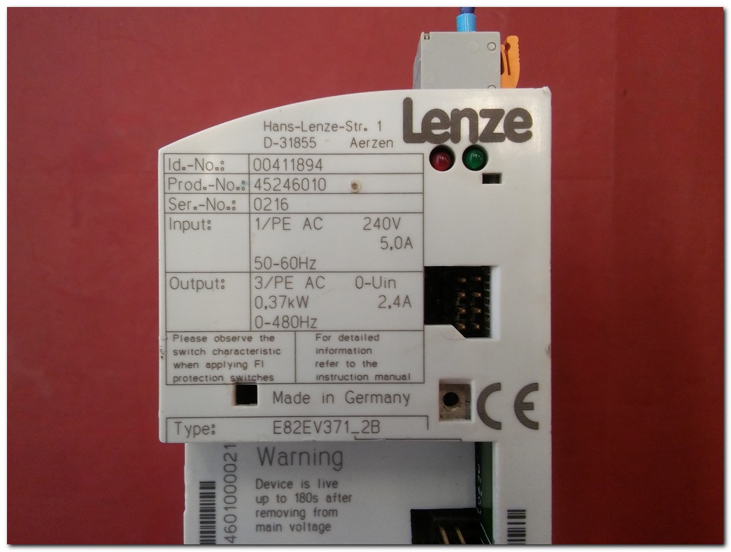 LENZE E82EV371_2B E82EV371-2B E82EV371_2C E82EV371-2C E82EV371K2C 13241795 8200 0,37KW İNPUT 240V SÜRÜCÜ