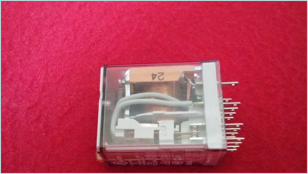 FİNDER 55.34.8.024.0040 24VAC 7A 250V SIFIR 4 KONTAKLI MİNİ RÖLE