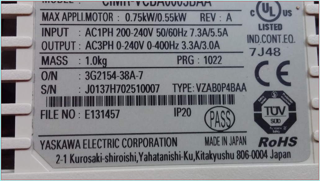 YASKAWA CIMR-VCBA0003BAA  CIMR VCBA0003BAA CIMRVCBA0003BAA CIMR 0,75-0,55 KW SÜRÜCÜ