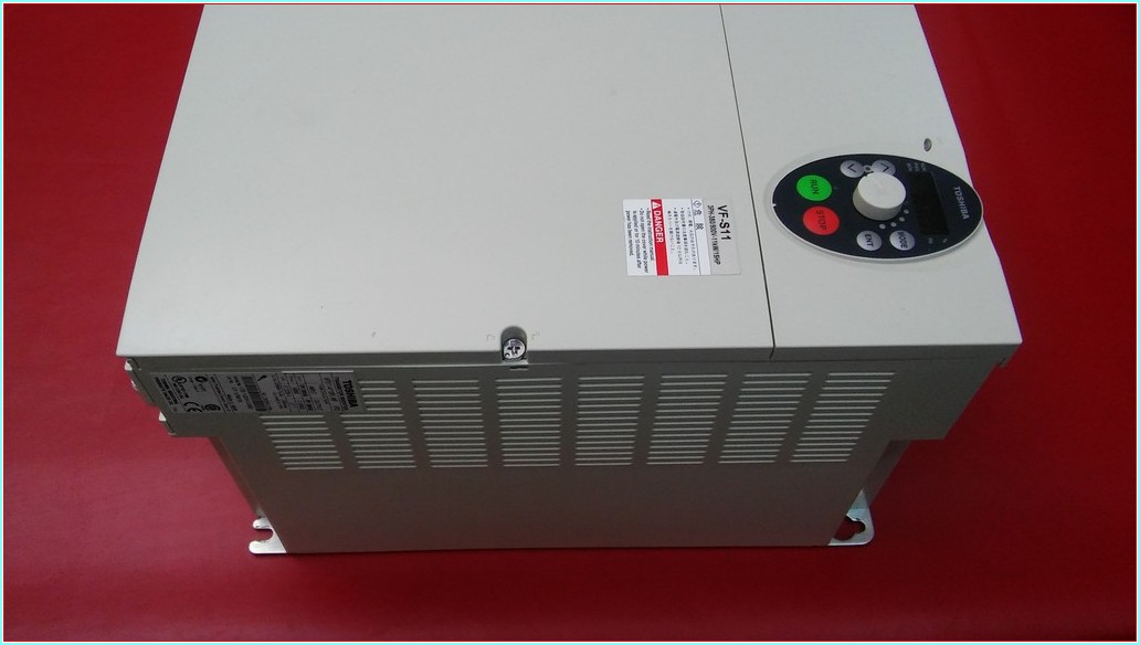 TOSHIBA VFS11-4110PL-WP 11KW TRANSISTOR INVERTER SIFIRDAN FARKI FİYATI