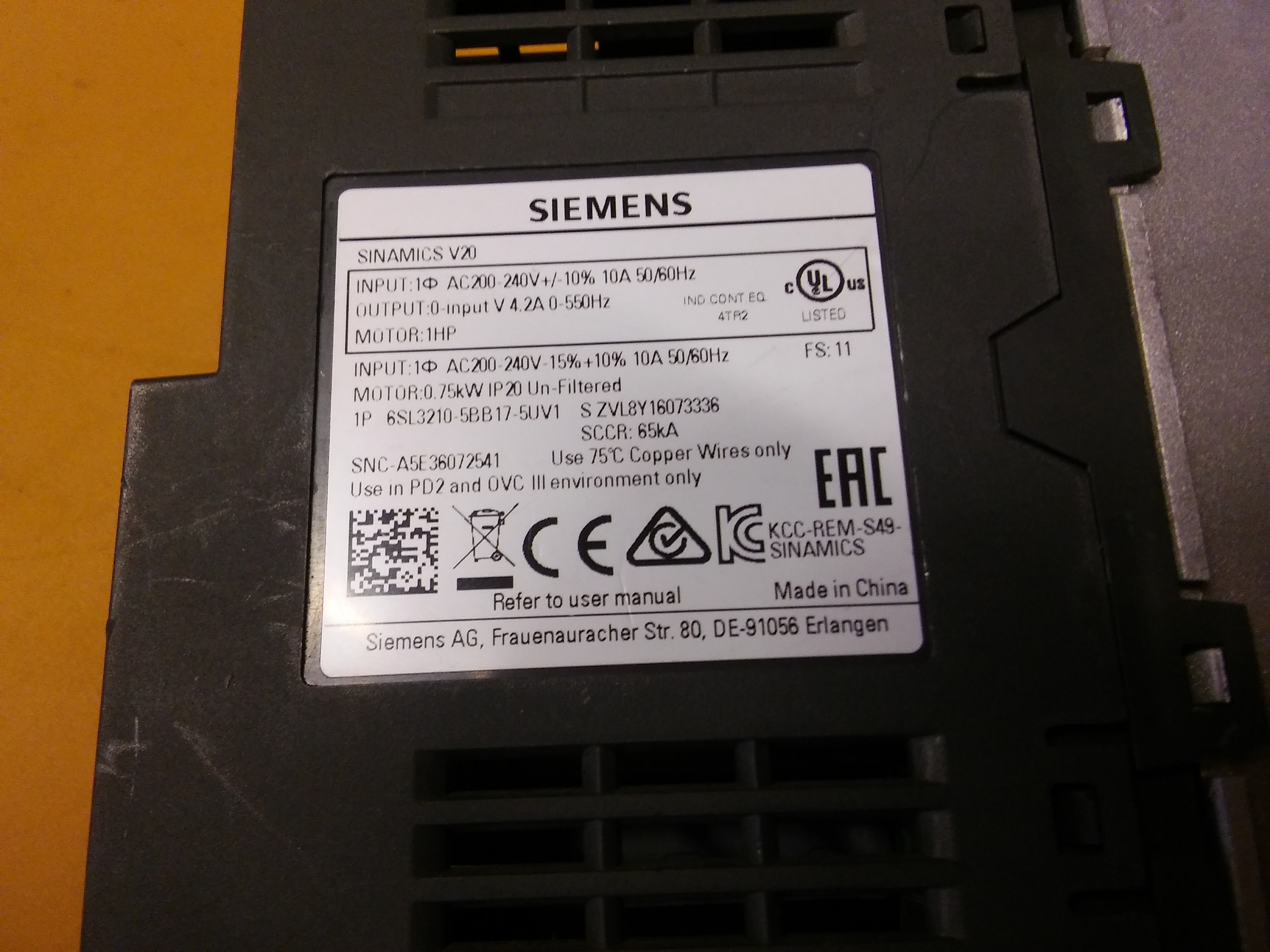 SIEMENS 6SL3210-5BB17-5UV1 SINAMICS V20  SIFIR KUTULU V20 0,75KW SÜRÜCÜ