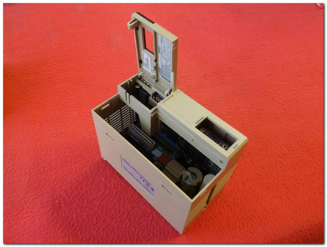OMRON C200HX-CPU44-E CPU44-E C200HE-CPU32 CPU44  CPU UNIT