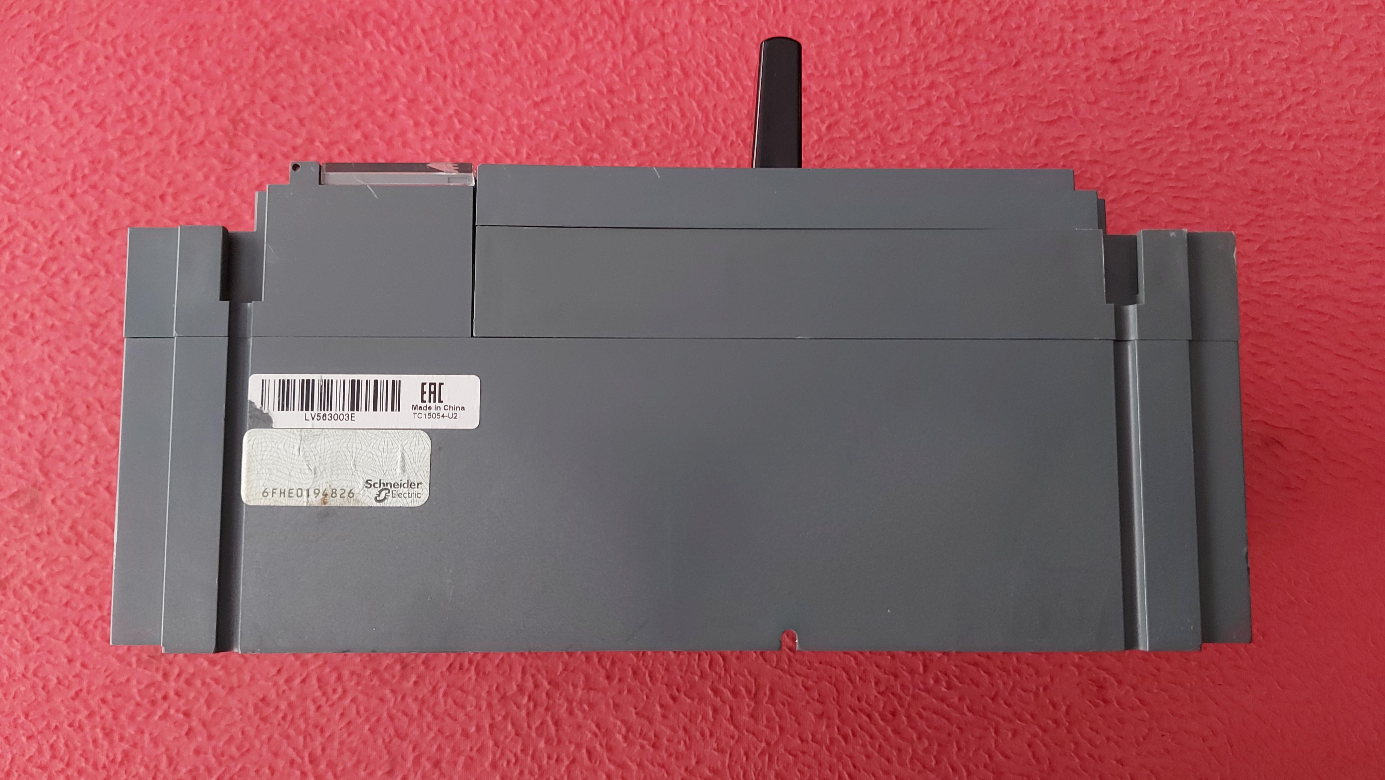 SCHNEİDER CVS630F-3P-3D 630F LV563306 CVS-630F 600 AMPER 