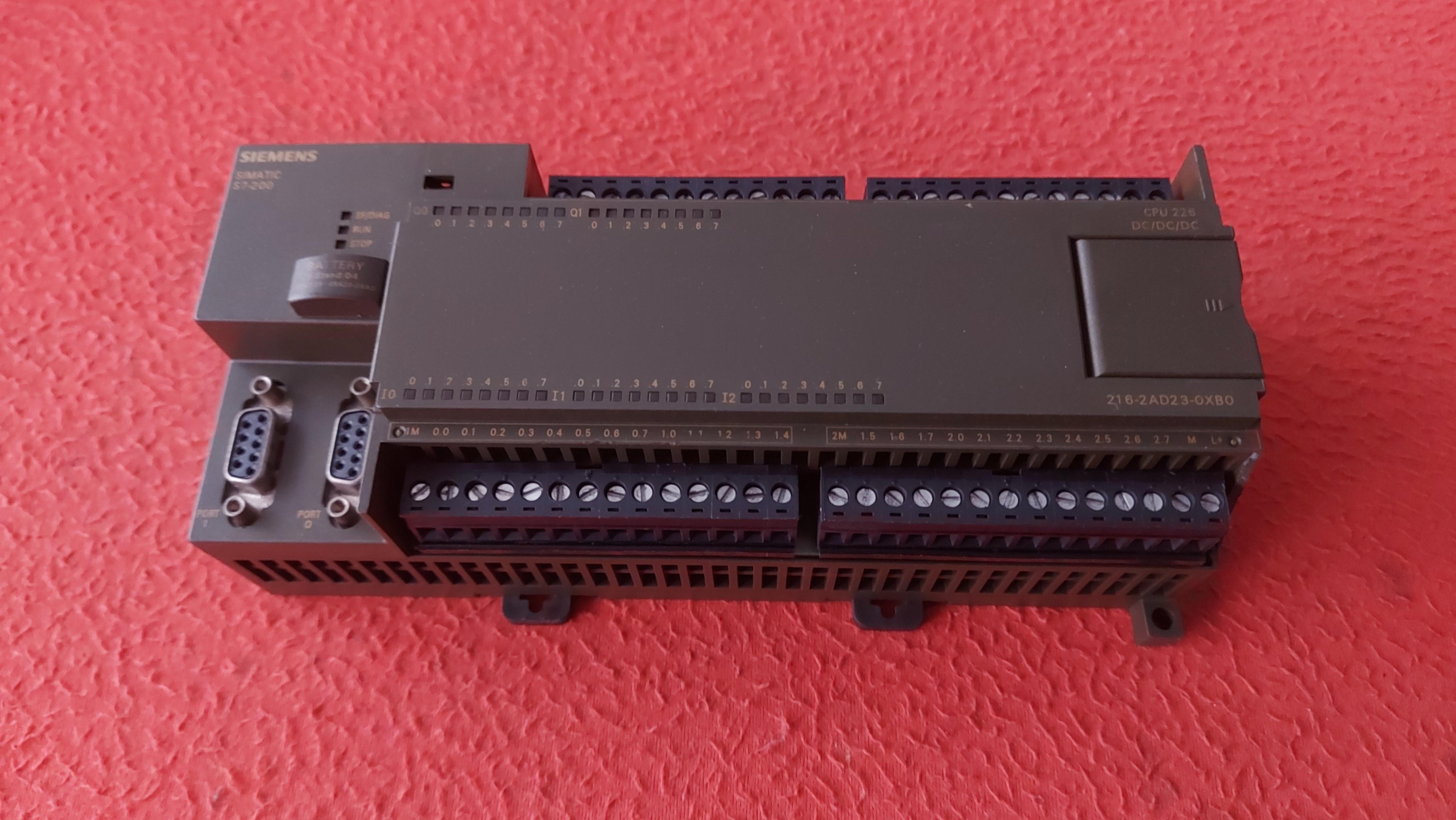 SİEMENS 6ES7 216-2AD23-0XB0 6ES7216-2AD23-0XB0 CPU 226