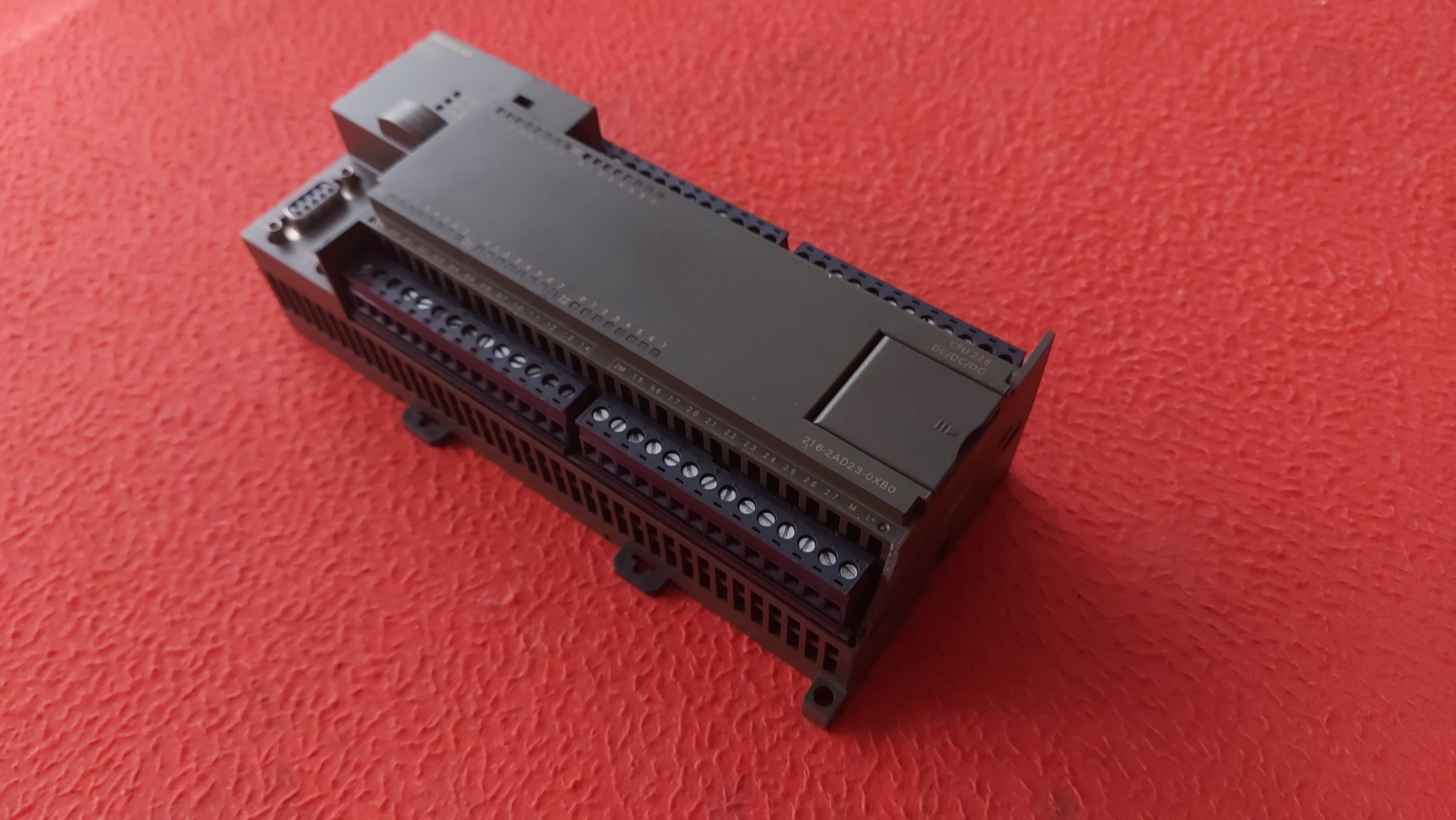 SİEMENS 6ES7 216-2AD23-0XB0 6ES7216-2AD23-0XB0 CPU 226