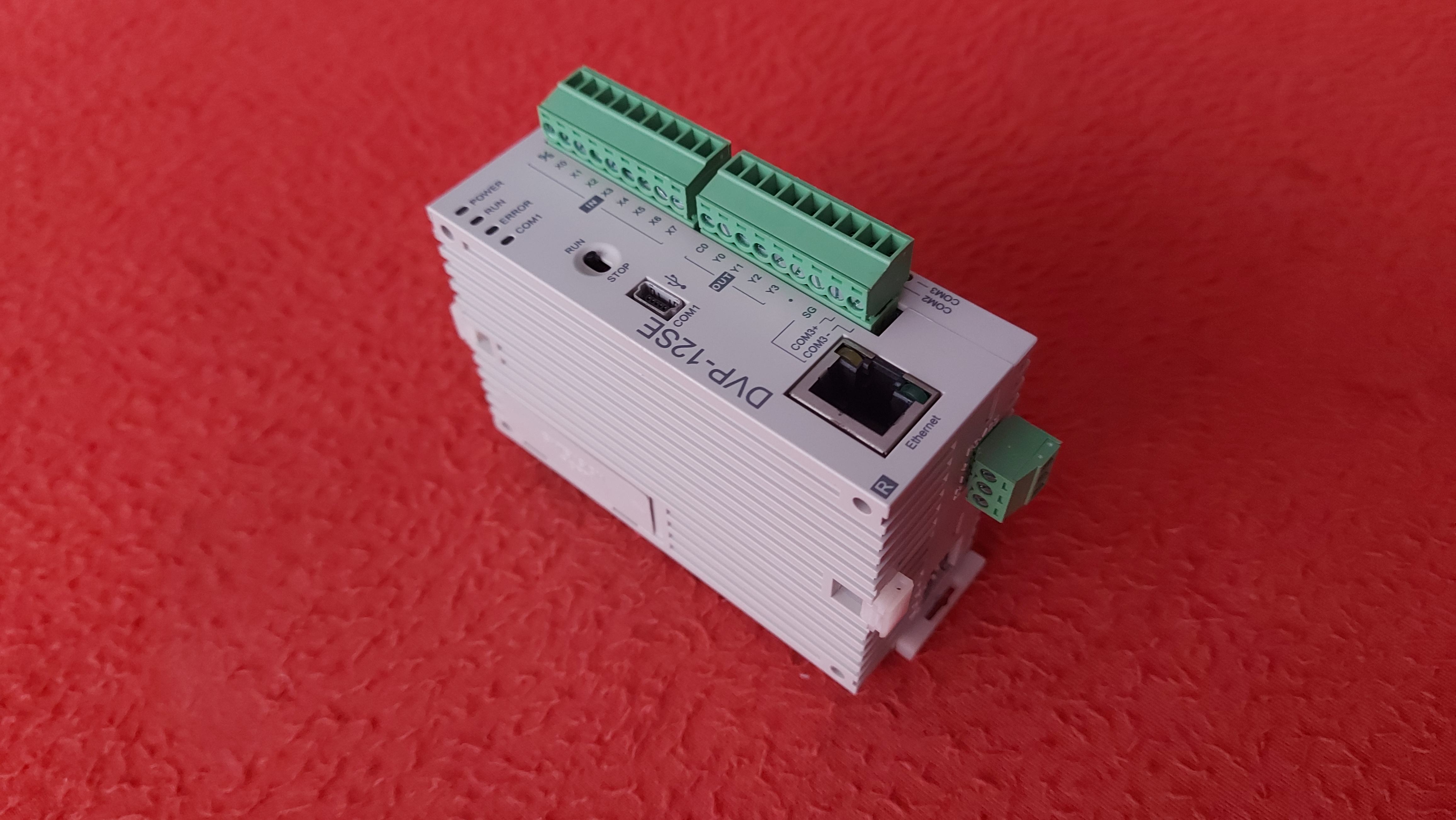 DELTA DVP12SE11R DVP-12SE CPU