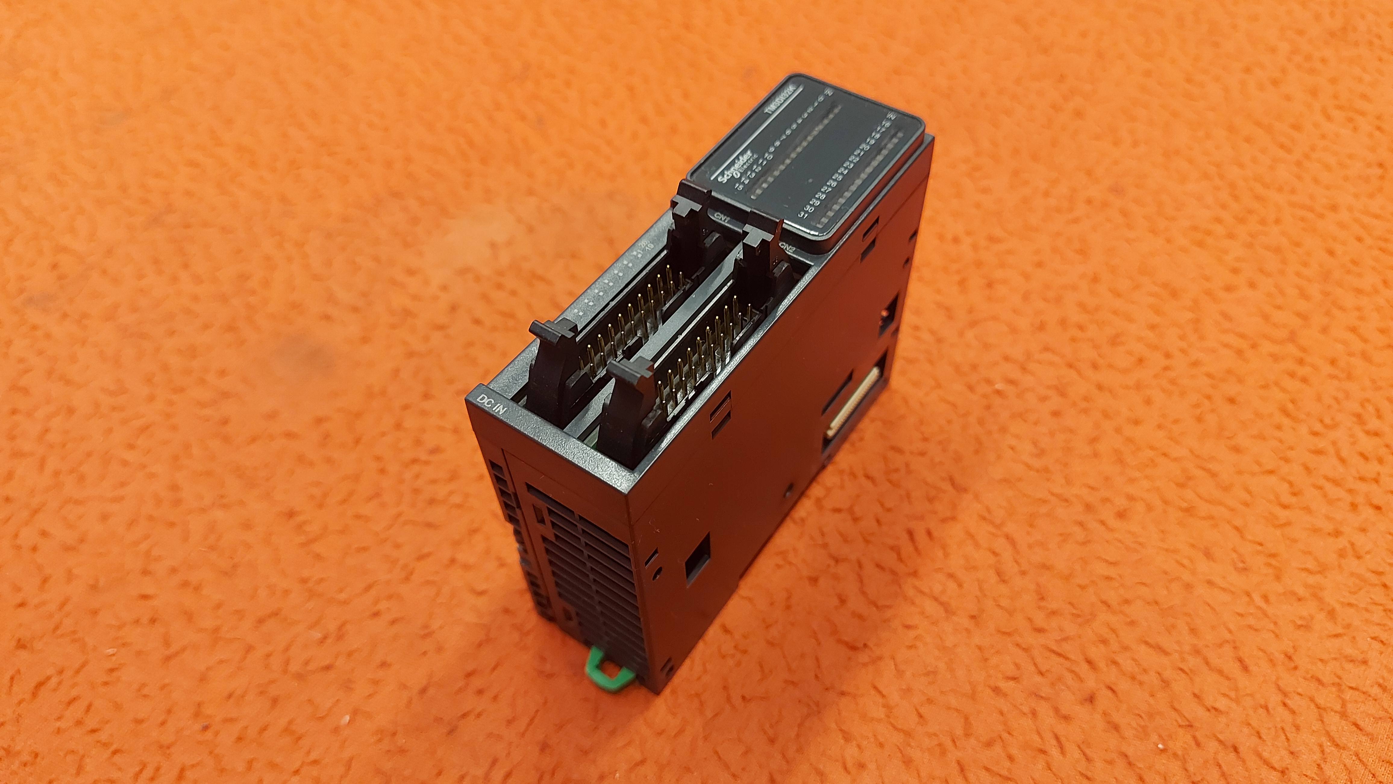 SCHNEİDER TM3DI32K