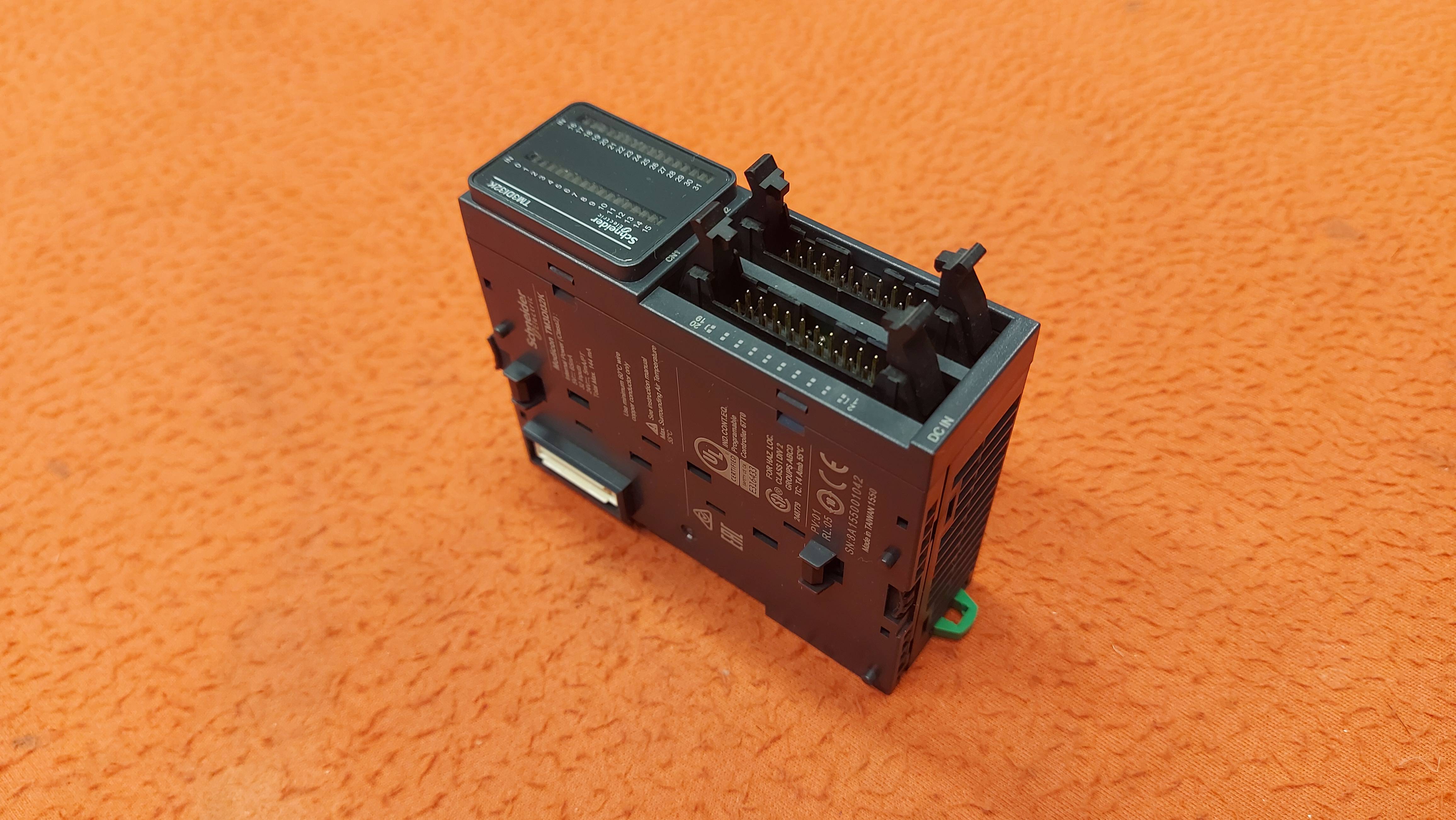 SCHNEİDER TM3DI32K