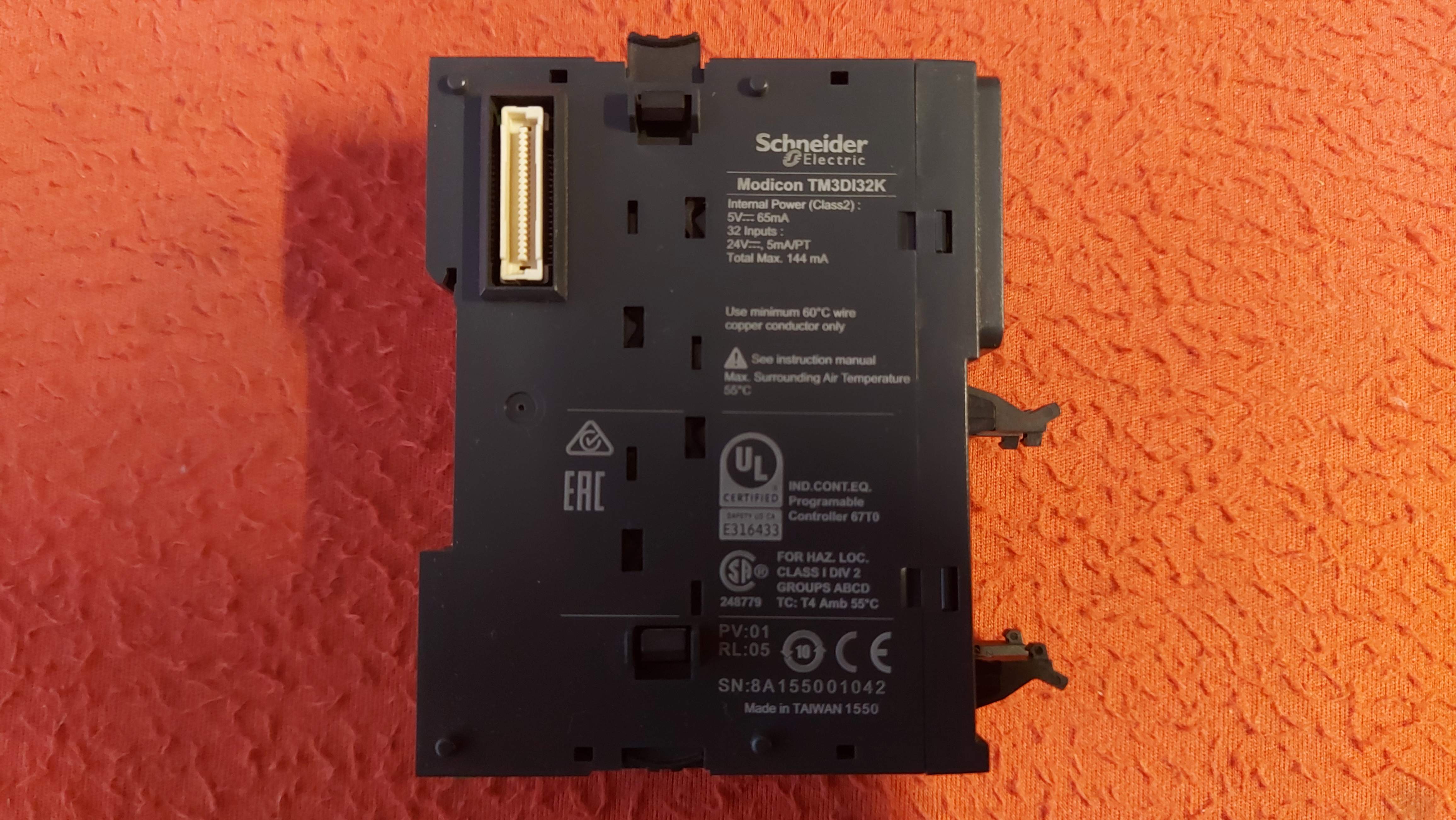 SCHNEİDER TM3DI32K