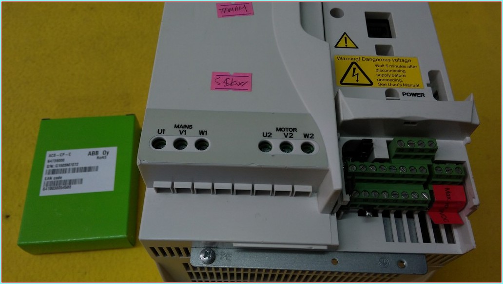 ABB ACS310-03E-13A8-4 5,5KW 13,8A SÜRÜCÜ