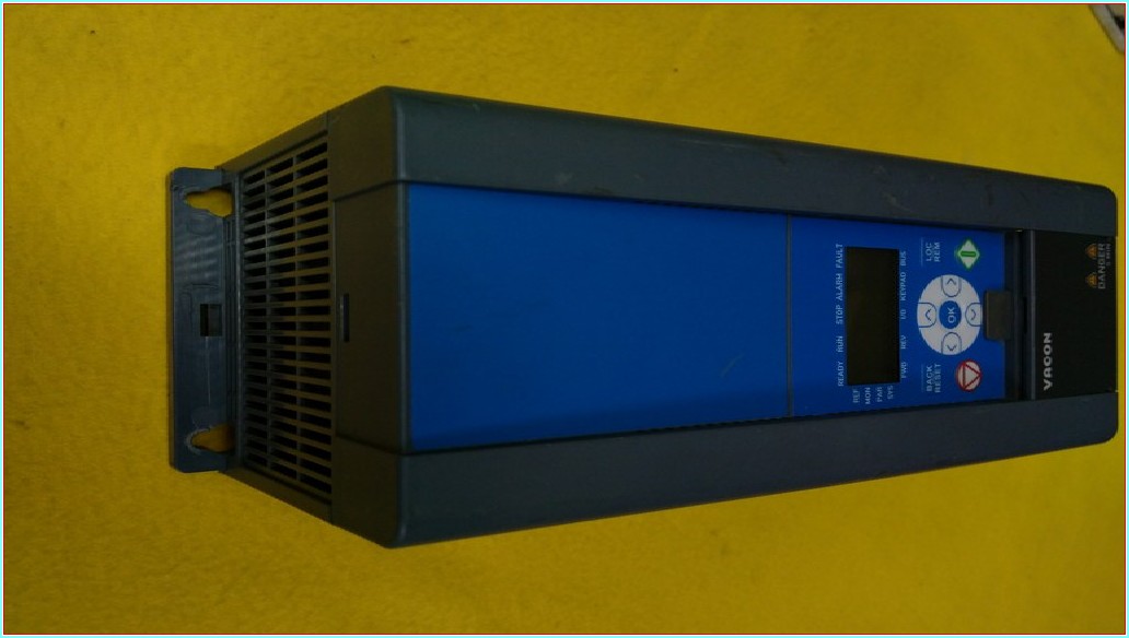 VACON VACON0010-3L-0012-4-EMC2-QPES 5,5KW 14,9A SÜRÜCÜ