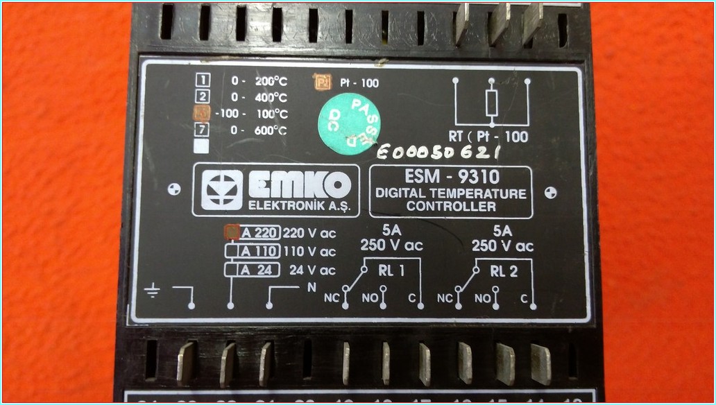 EMKO ESM-9310-PT1 ESM9310 96*96  CİFT KONTAKLI CİFT SETLİ SIFIR KUTULU ISI KONTROL CİHAZI