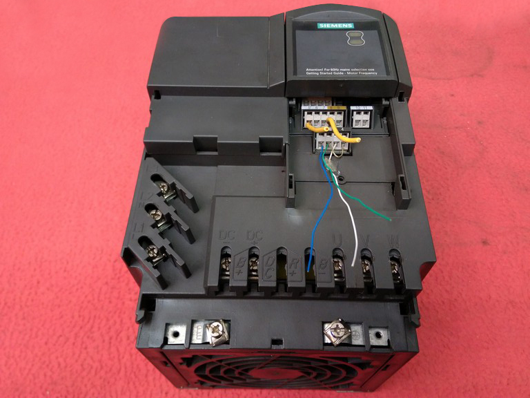SIEMENS 6SE6420-2UD25-5GA1 5,5KW SÜRÜCÜ