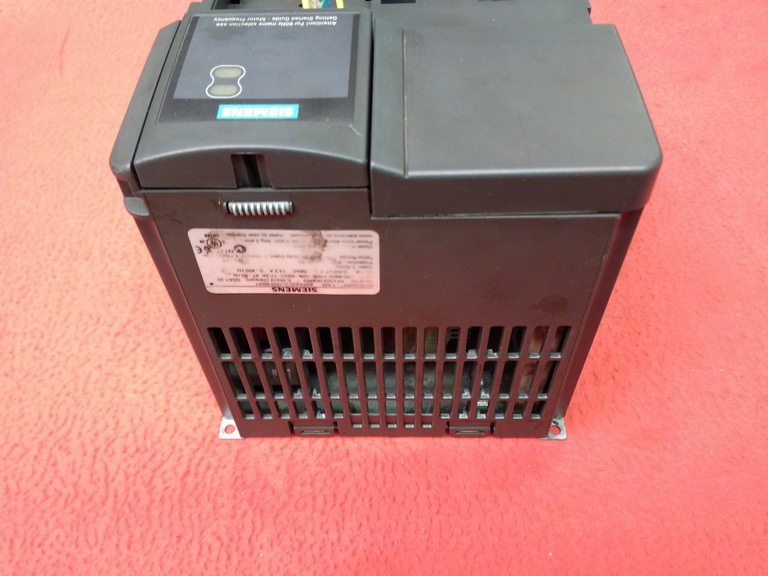 SIEMENS 6SE6420-2UD25-5GA1 5,5KW SÜRÜCÜ